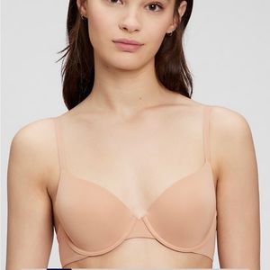 Gap tshirt bra in brush beige, NWT, size 34A